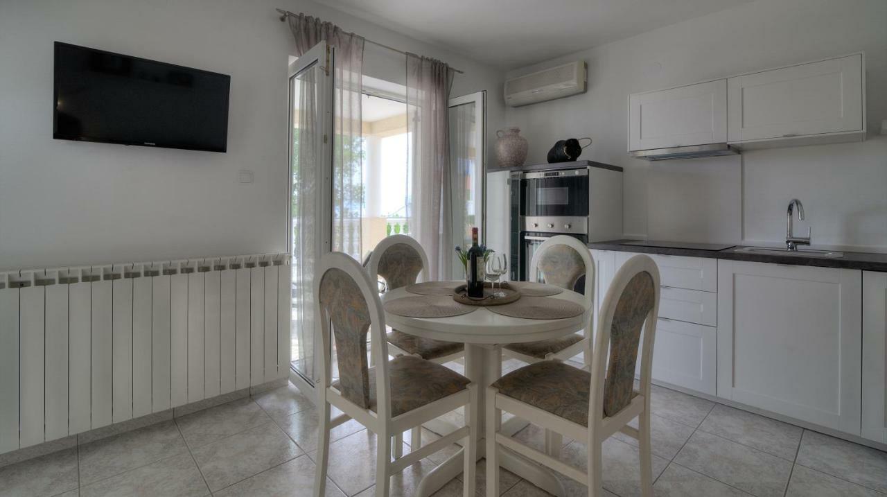 Apartment Barbara Senj  Ngoại thất bức ảnh