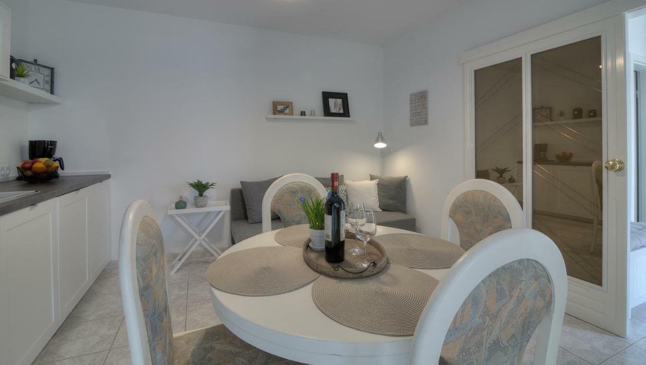 Apartment Barbara Senj  Ngoại thất bức ảnh
