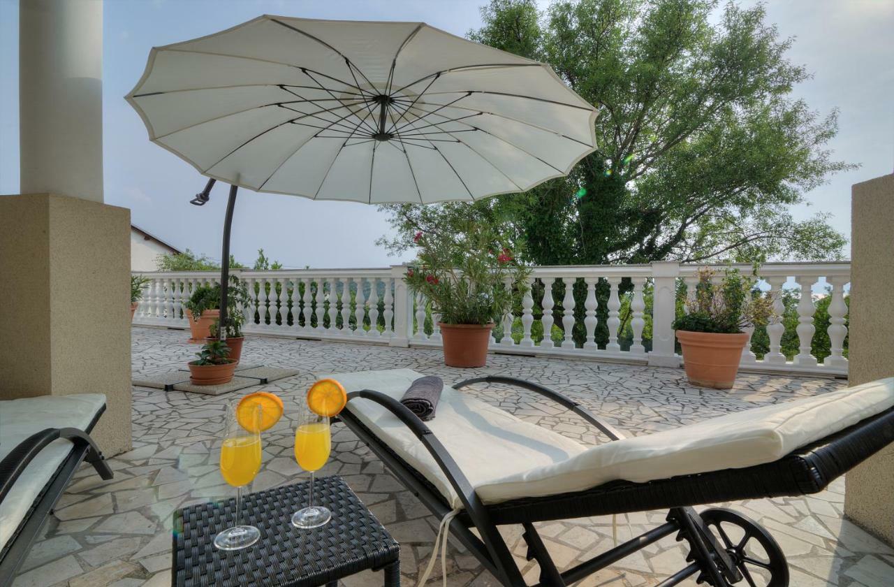 Apartment Barbara Senj  Ngoại thất bức ảnh